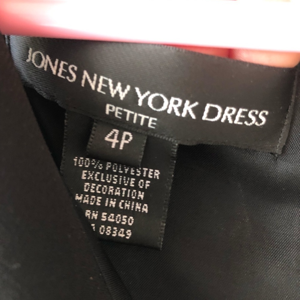 PERFECT LITLLE BLACK COCKTAIL PARTY DRESS NWT SIZE 4 PETITE - Picture 5 of 11